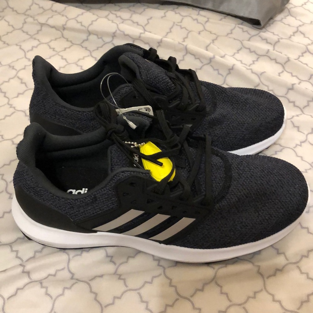 New Adidas Ladie’s SOLYX Shoes Size 7 Black/Silver